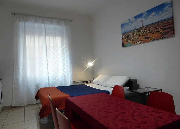 Montebello House * بولونيا