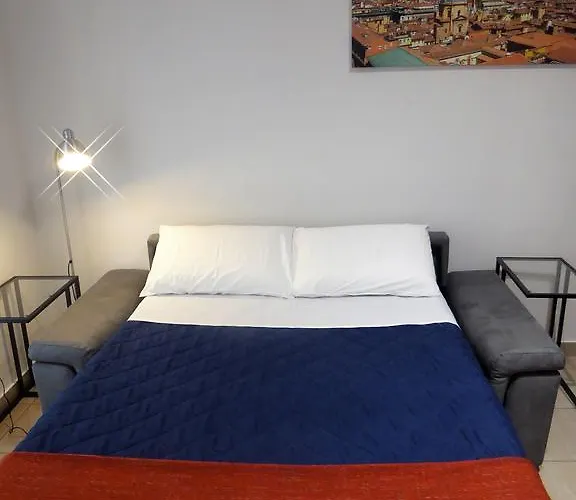 شقة Montebello House